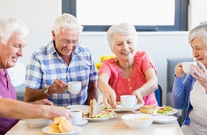 Make Mealtimes Memorable: Dining Ideas to Delight the Elderly