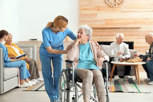 How to Navigate Senior Care Options: A Comprehensive Guide