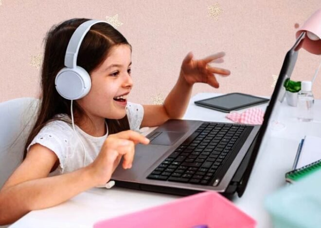 Is Online Learning the Right Fit for Your Child? Signs to Look For