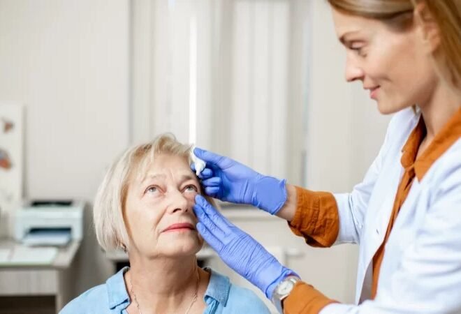 Elderly Eye Care and Recovery After Surgical Procedures