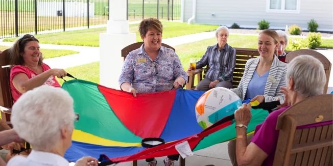 Understanding the Benefits of Senior Living Communities